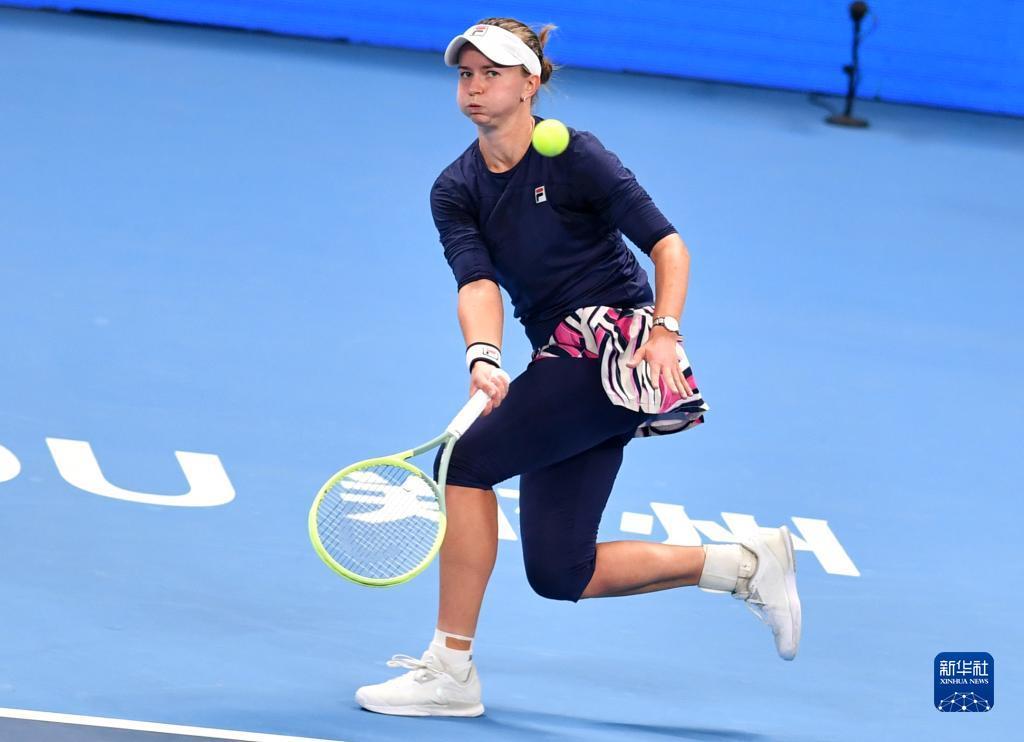 体育法兰克福官方：镰田大地在合同到期后自由转会离开球队