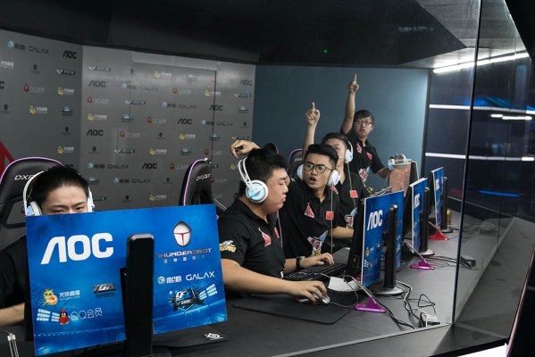 正在升温 正在升温