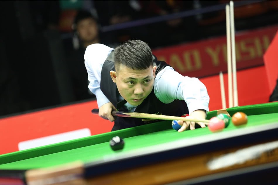 库里31分字母哥空砍34+10 勇士主场力克雄鹿