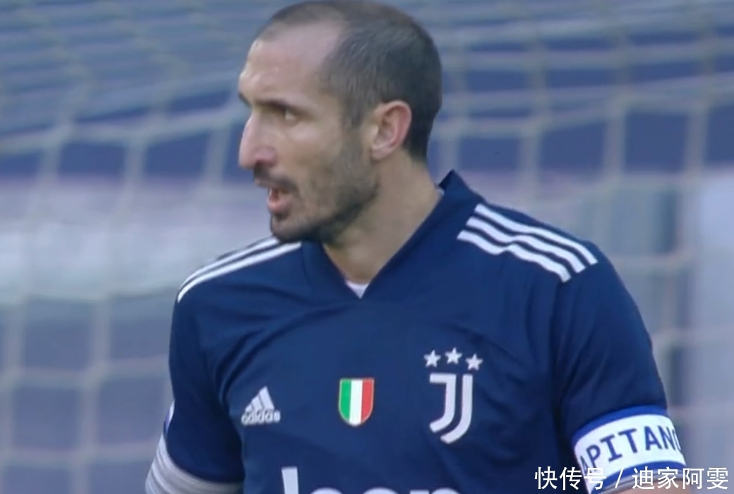 库里31分字母哥空砍34+10 勇士主场力克雄鹿